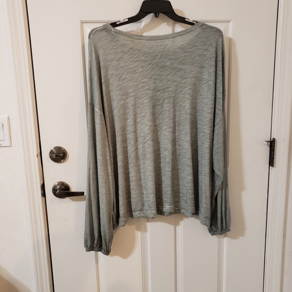 Torrid Light Heathered Green Classic Fit Top Size 3X - Picture 5 of 8